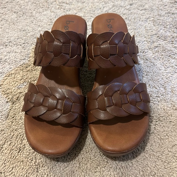 b.o.c. Women's Jillian Sandal in brown size 7 NWOT - Picture 2 of 6